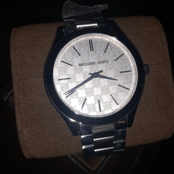 Watch - Picture 2 of 2